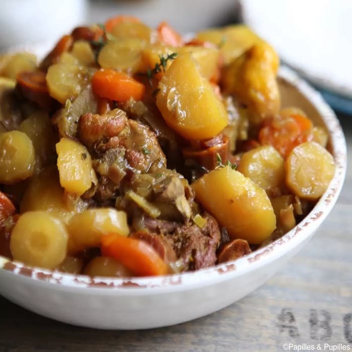 image of Tajine de Poulet aux Carottes et Patates Douces (Chicken and Sweet Potato Tagine)