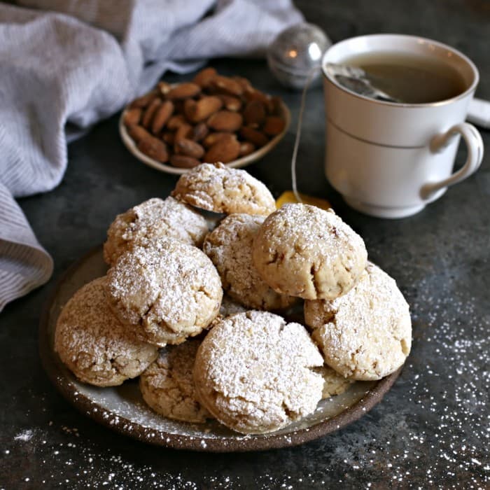 image of Cashew Ghoriba Biscuits