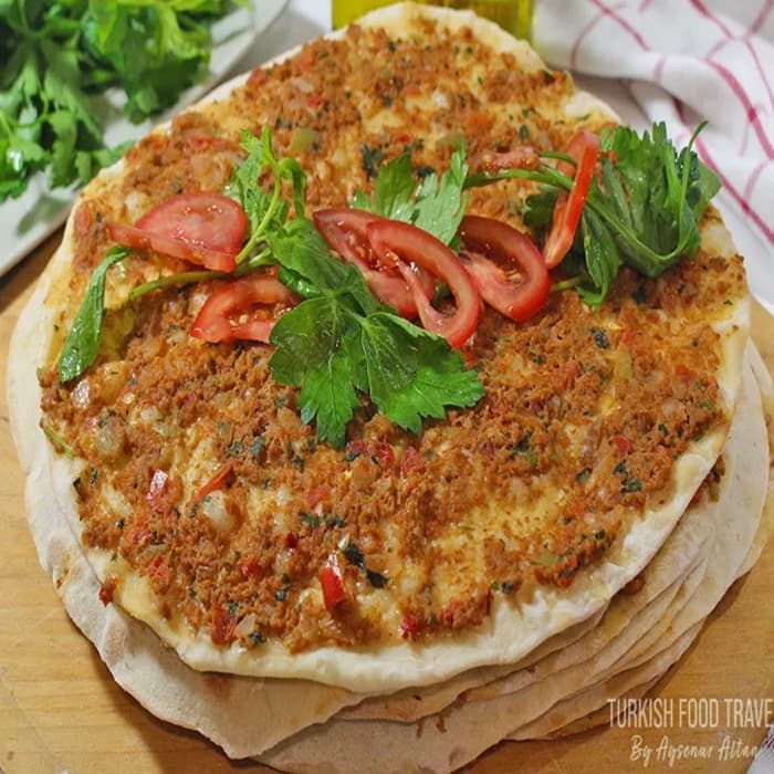 image of Turkish lahmacun