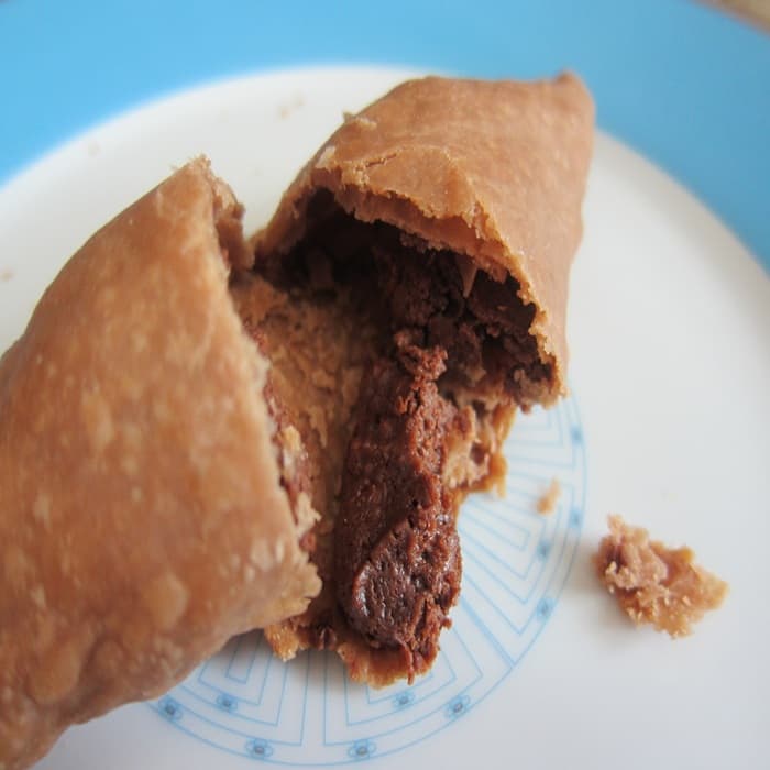 image of Chocolate empanadas